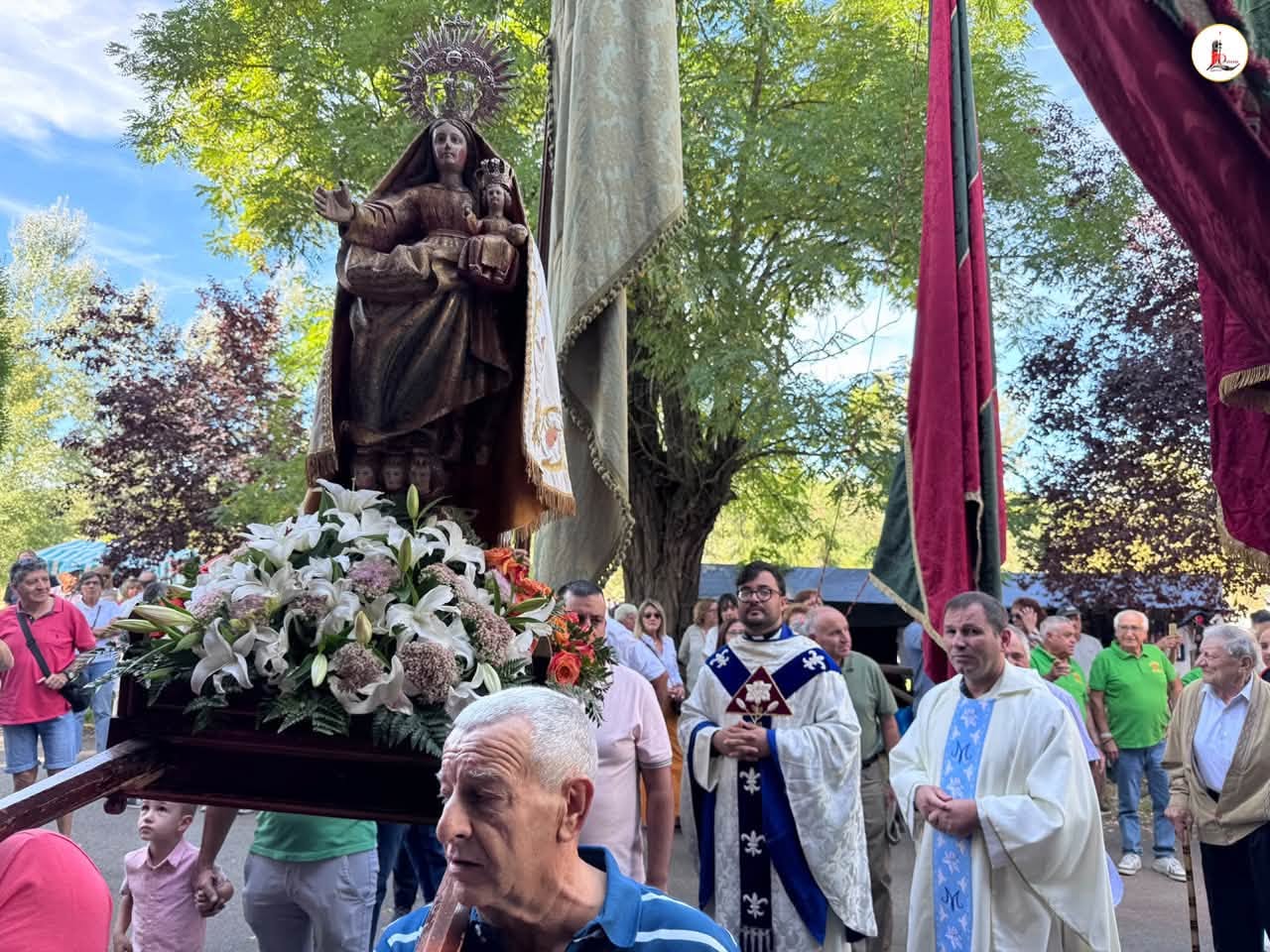 The procession 